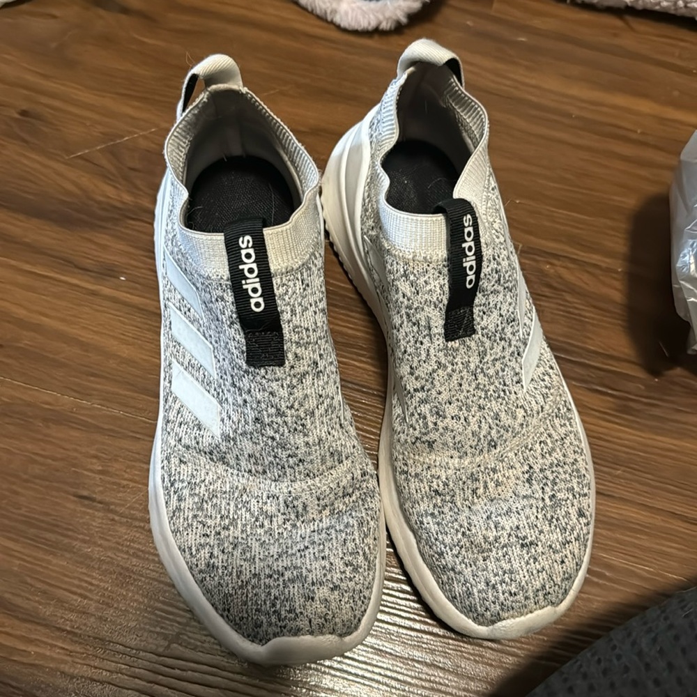adidas slip on size 7.5